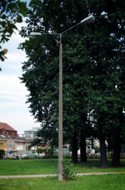 Lamps-Puschkin-Allee-Km-27-Treptow